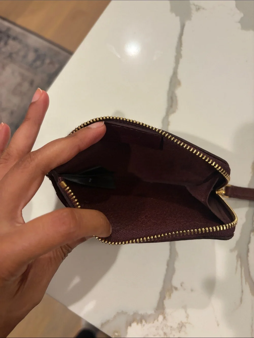 Madewell 100% Leather Zip Wallet in Burgundy